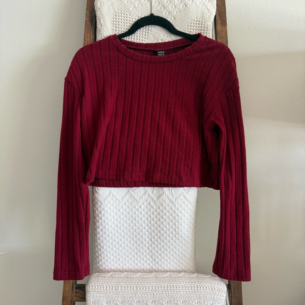 NWOT SHEIN Maroon Ribbed Cropped Long Sleeve Shirt